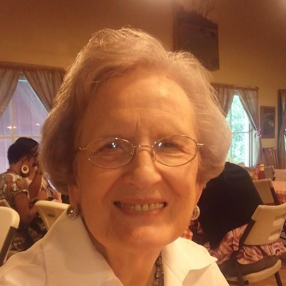 Meet your Posher, Lucille - Picture 1 of 1